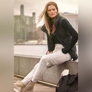 Athleta Women's hybrid trek Joggers